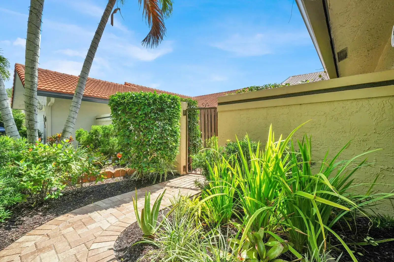 1735 NW 21st Court, Delray Beach FL 33445 photo 3