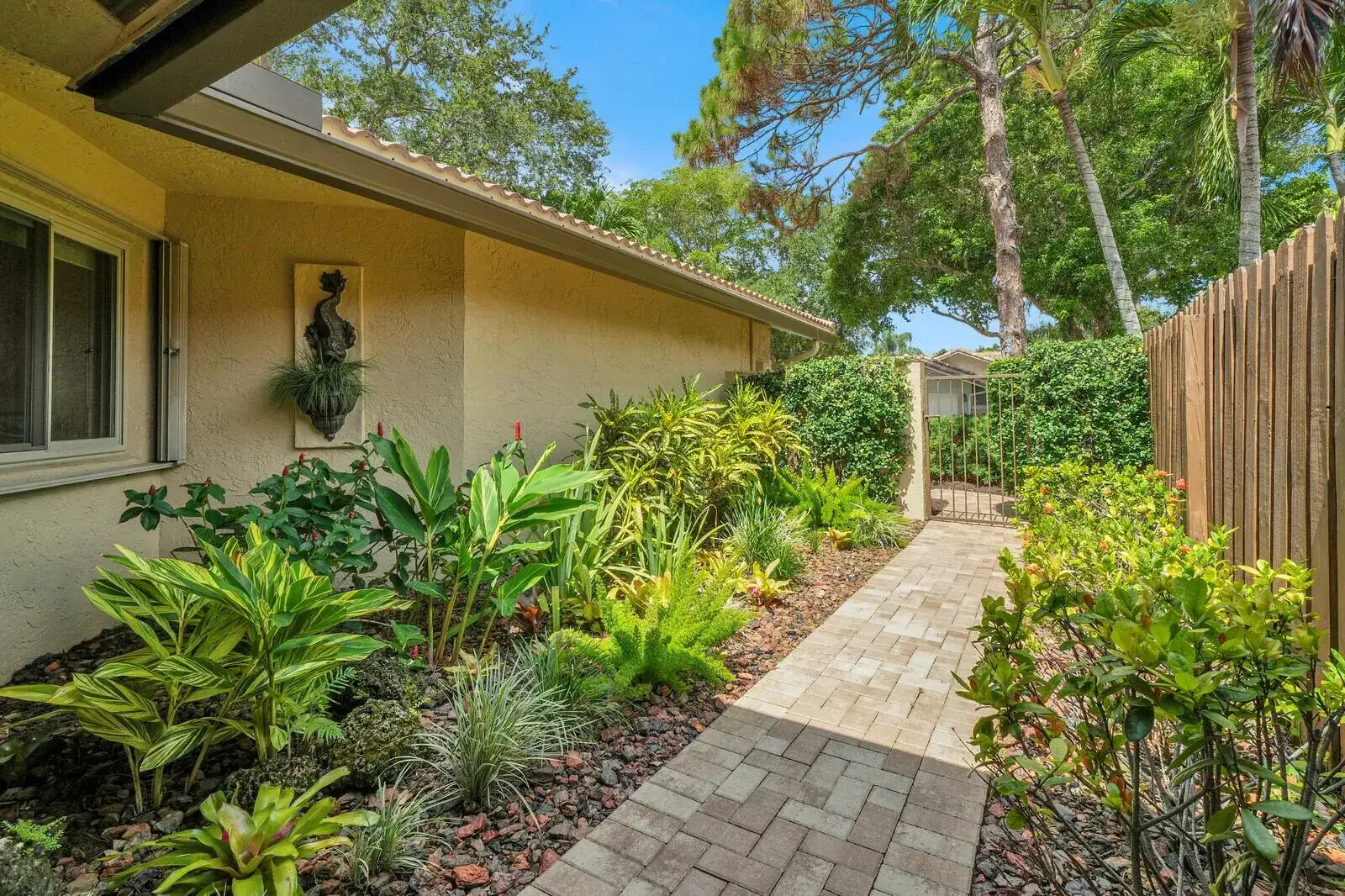 1735 NW 21st Court, Delray Beach FL 33445 photo 4