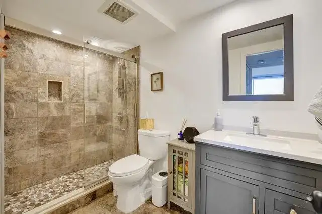 401 NE 14th Avenue # 705, FL 33009 photo 4