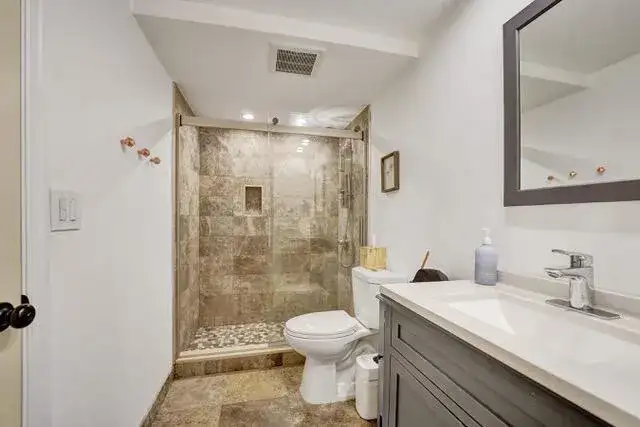 401 NE 14th Avenue # 705, FL 33009 photo 5