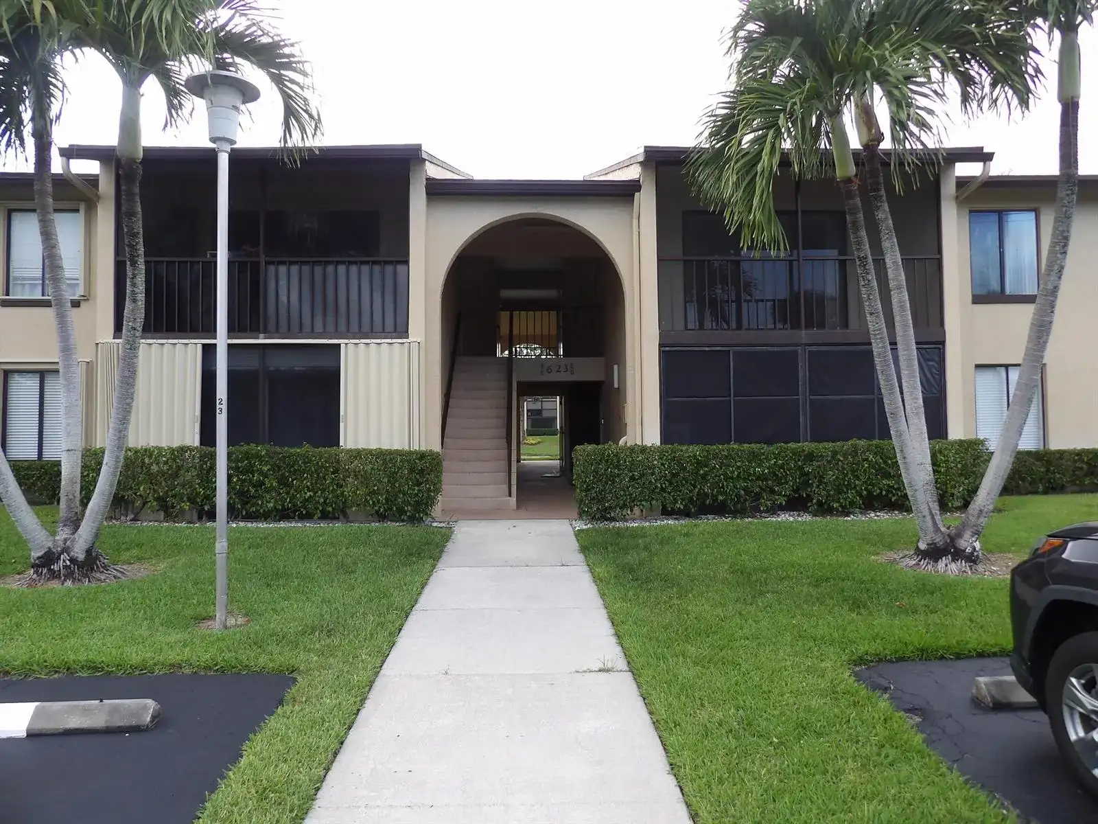 623 Sea Pine Way # D2, FL 33415 photo 2