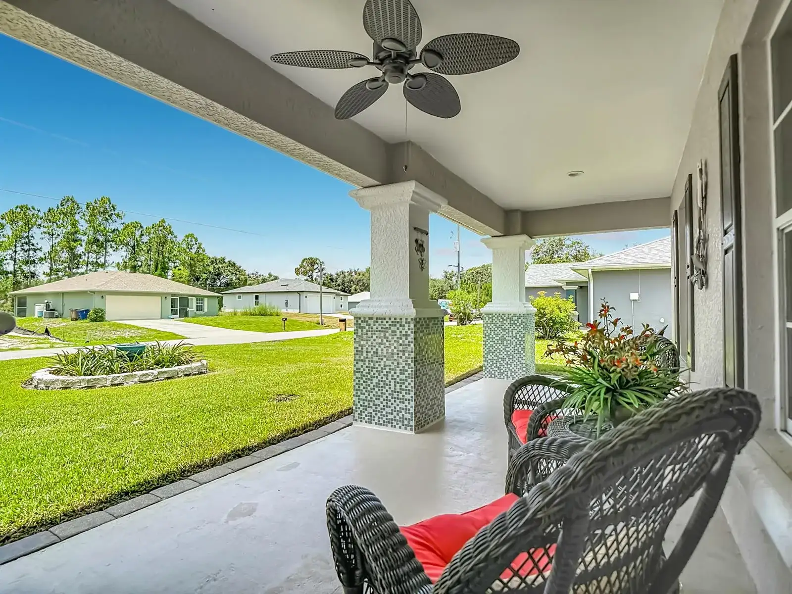 2610 53rd Street W, Lehigh Acres FL 33971 photo 2