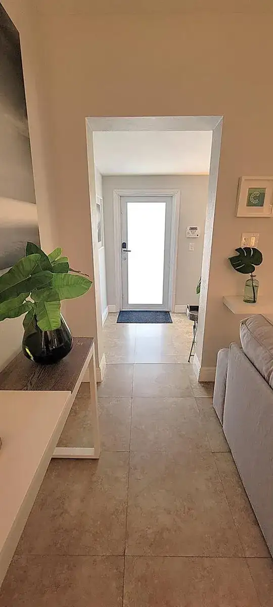 1401 NE 17th Way, Fort Lauderdale FL 33304 photo 2