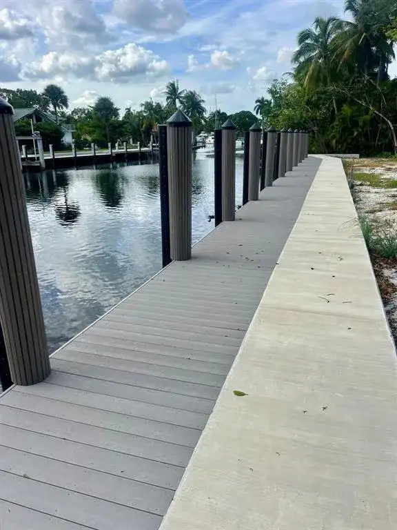 333 SW 14th Way, Fort Lauderdale FL 33312 photo 3