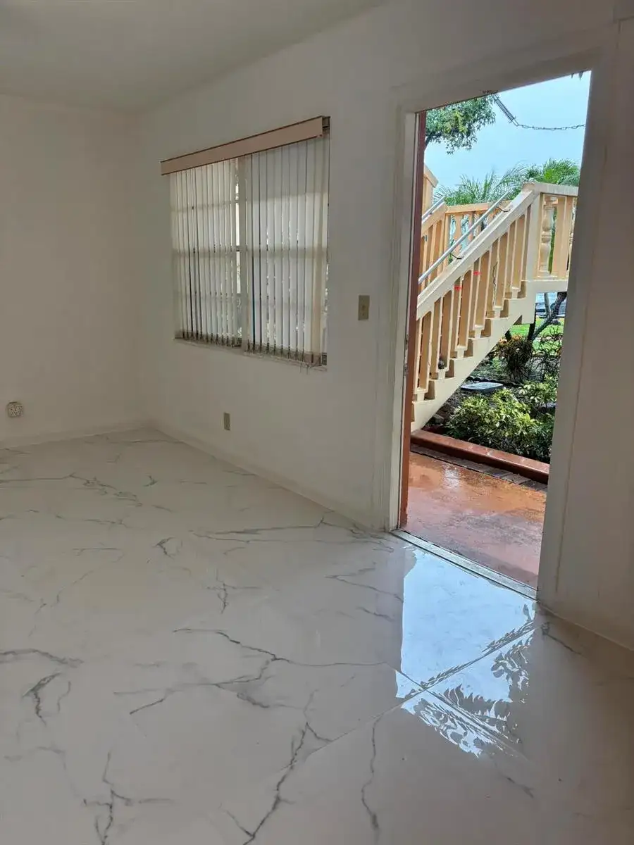 204 Salisbury I # 204, West Palm Beach FL 33417 photo 2