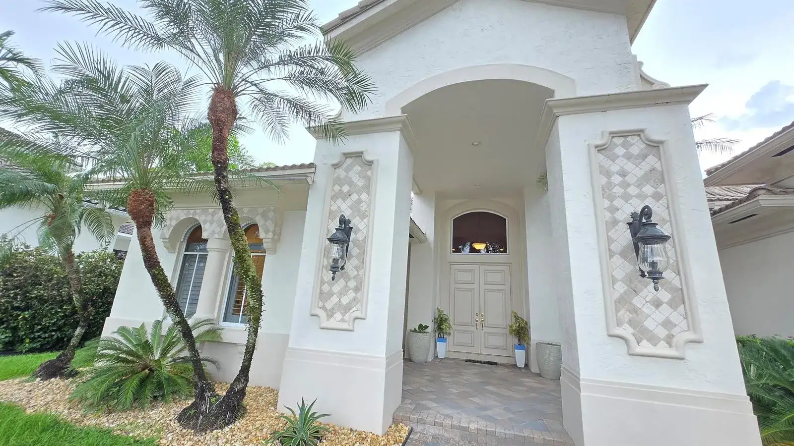 11065 Canary Island Court, Plantation FL 33324 photo 4