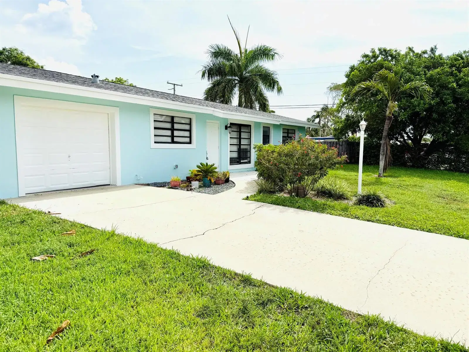 477 NE 35th Street, Boca Raton FL 33431 photo 2