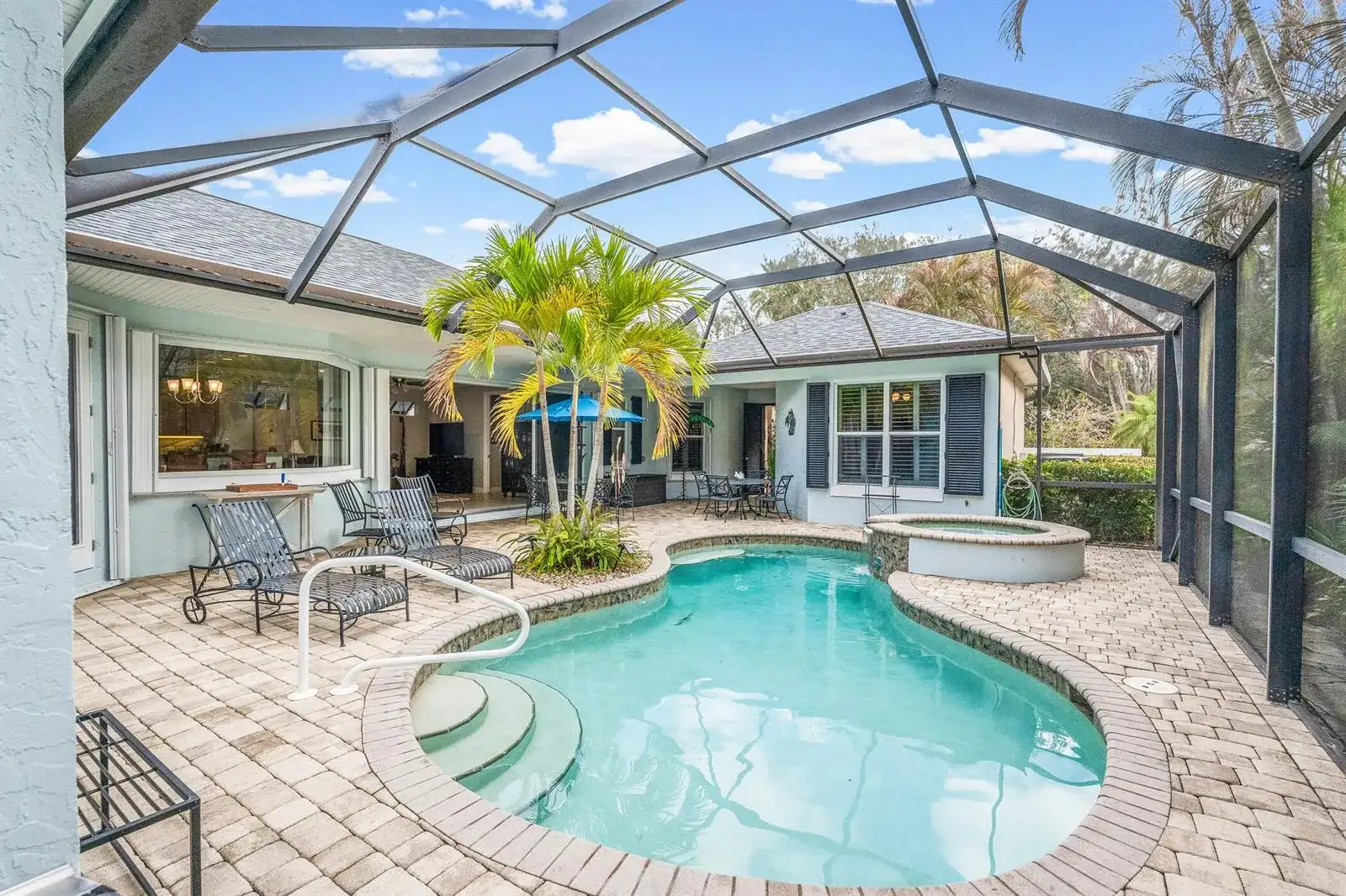 224 Oak Hammock Circle SW, Vero Beach FL 32962 photo 2