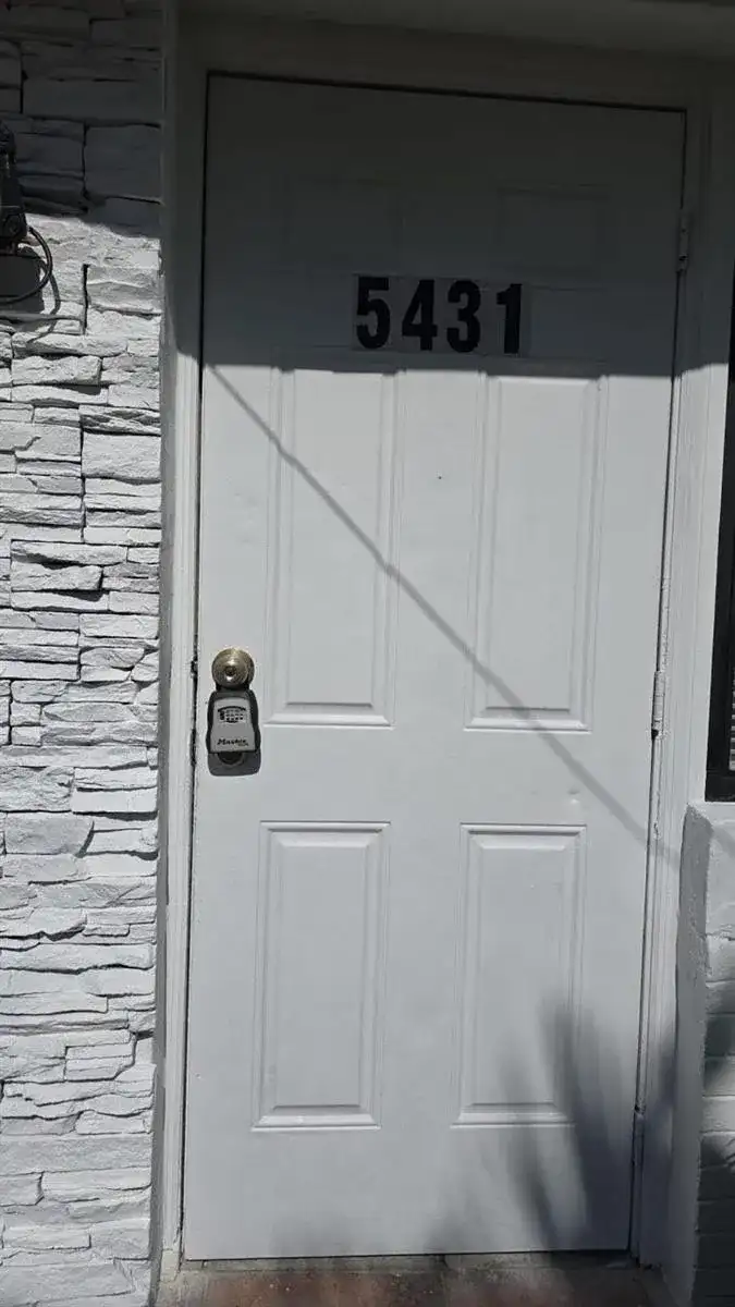 5431 NW 30th Avenue, Miami FL 33142 photo 4