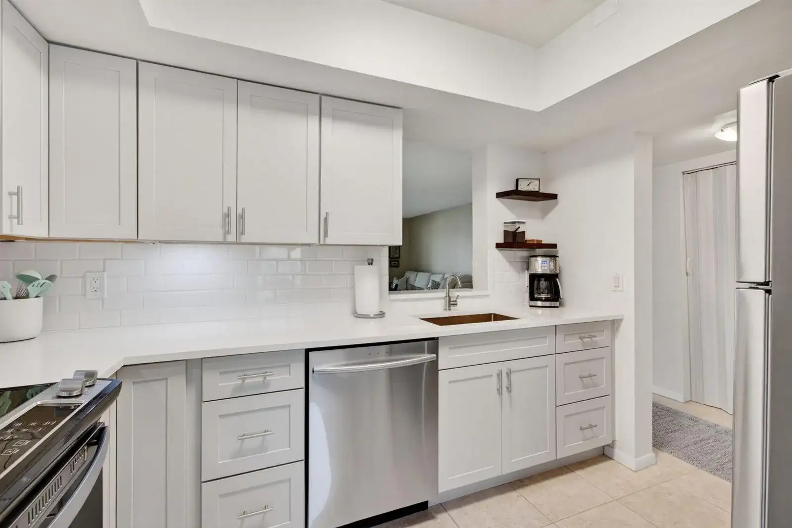 6600 S Oriole Boulevard, Delray Beach FL 33446 photo 2