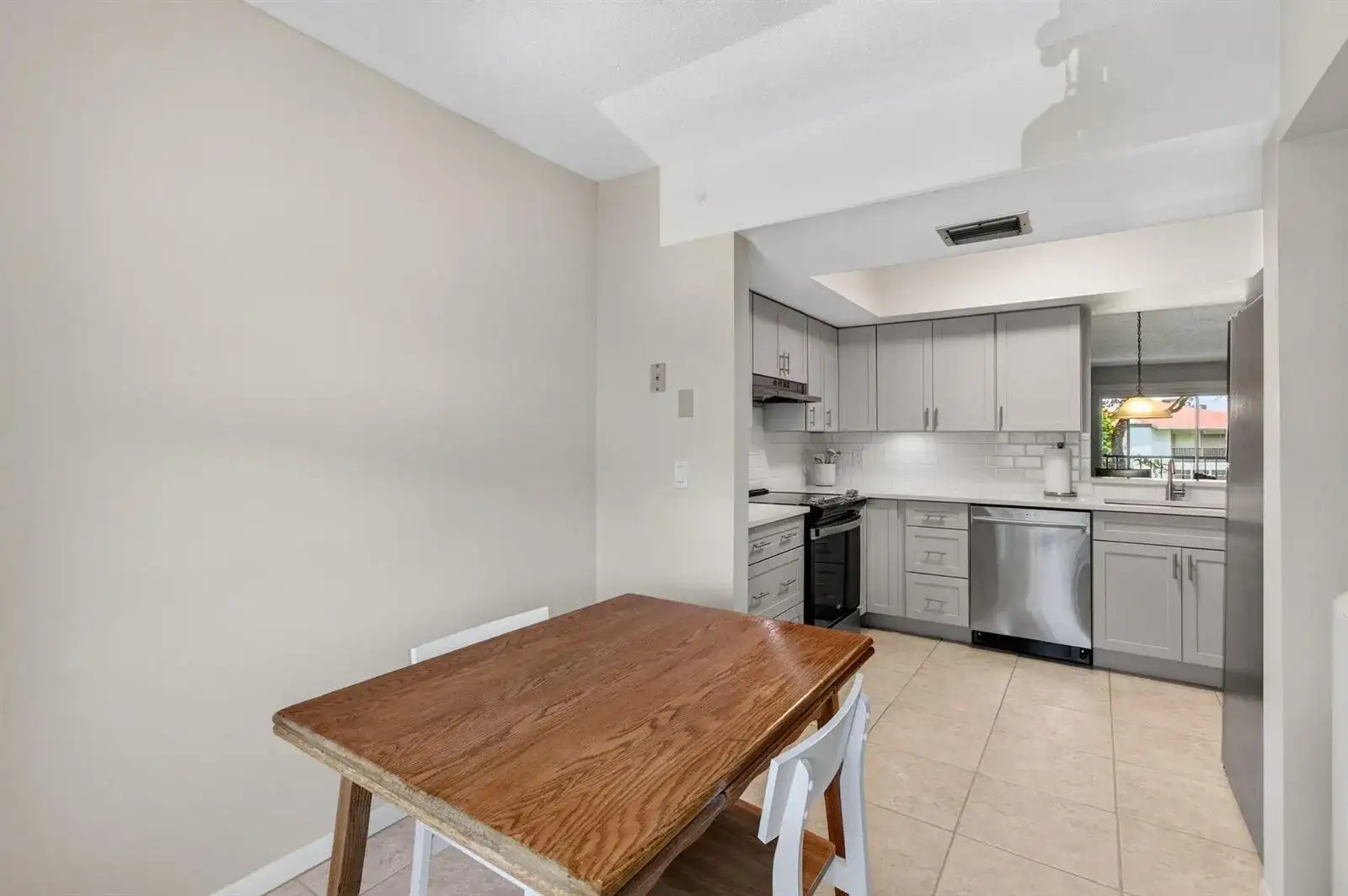 6600 S Oriole Boulevard, Delray Beach FL 33446 photo 3