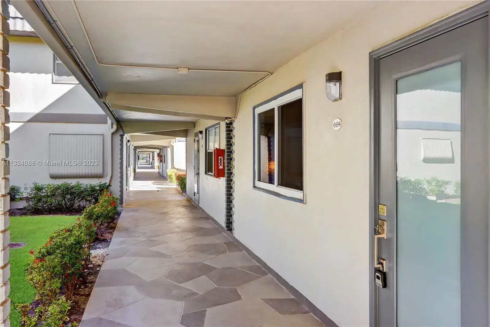 694 Brittany Park # O, Delray Beach FL 33446 photo 2