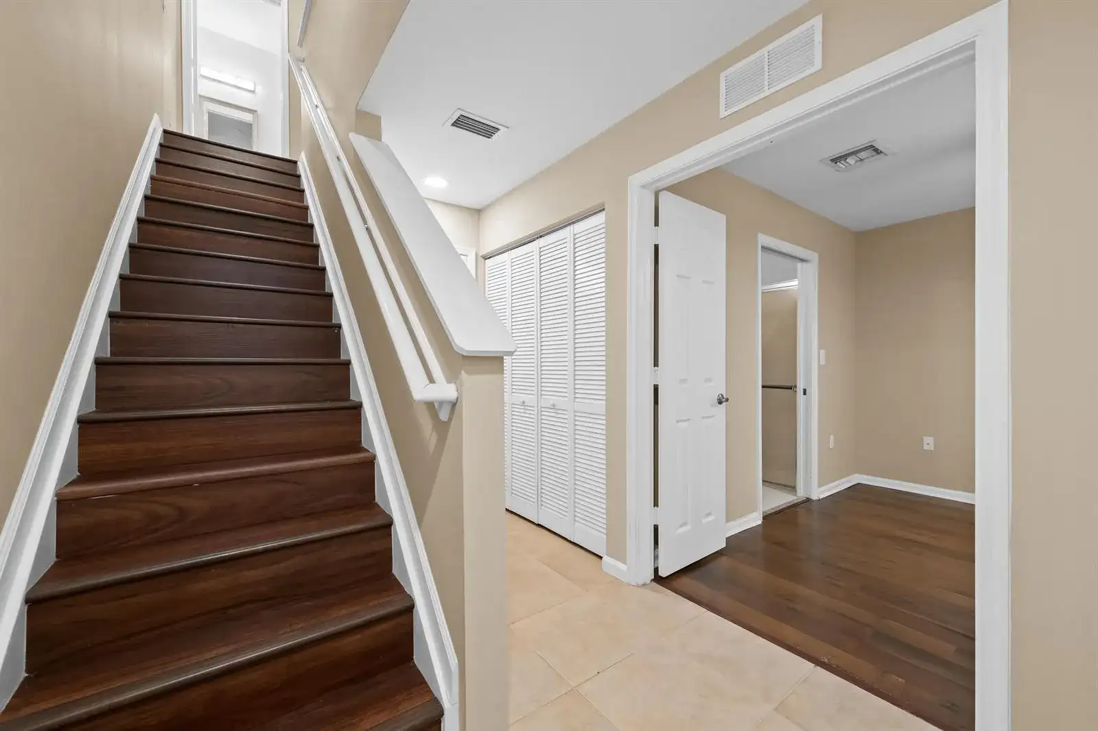1033 NE 17th Way # 905, Fort Lauderdale FL 33304 photo 3