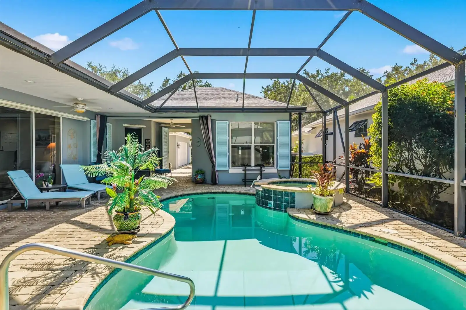 228 Oak Hammock Circle SW, Vero Beach FL 32962 photo 3