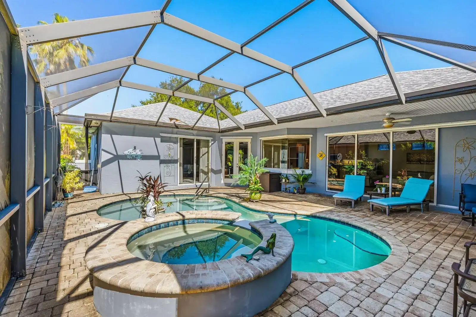 228 Oak Hammock Circle SW, Vero Beach FL 32962 photo 4