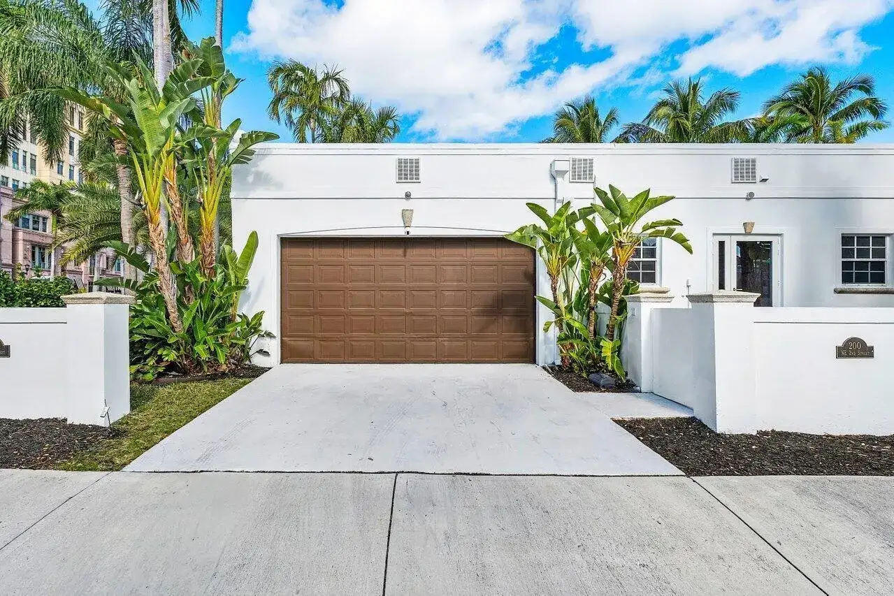 200 NE 2nd Street, Boca Raton FL 33432 photo 2