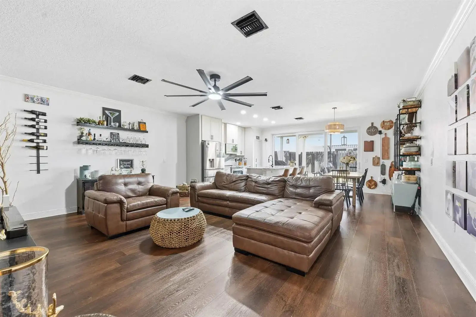 3221 John's Place, Palm Springs FL 33461 photo 4