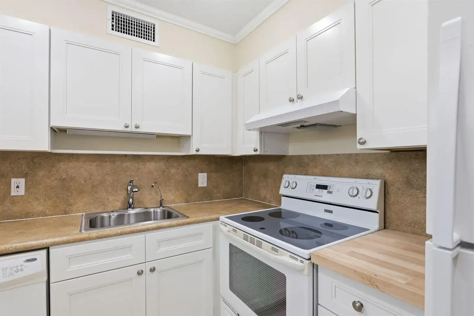 164 Seville G, Delray Beach FL 33446 photo 4