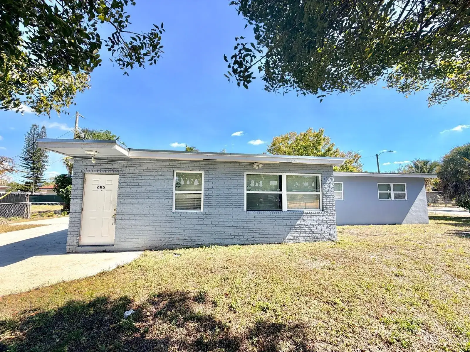 205 NW 33rd Avenue, Lauderhill FL 33311 photo 2