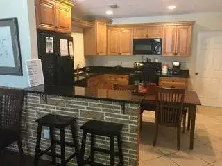817 S B Street, FL 33460 photo 2