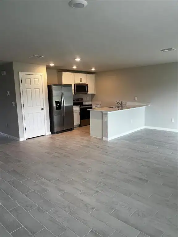 4021 35th Street SW, Lehigh Acres FL 33976 photo 5