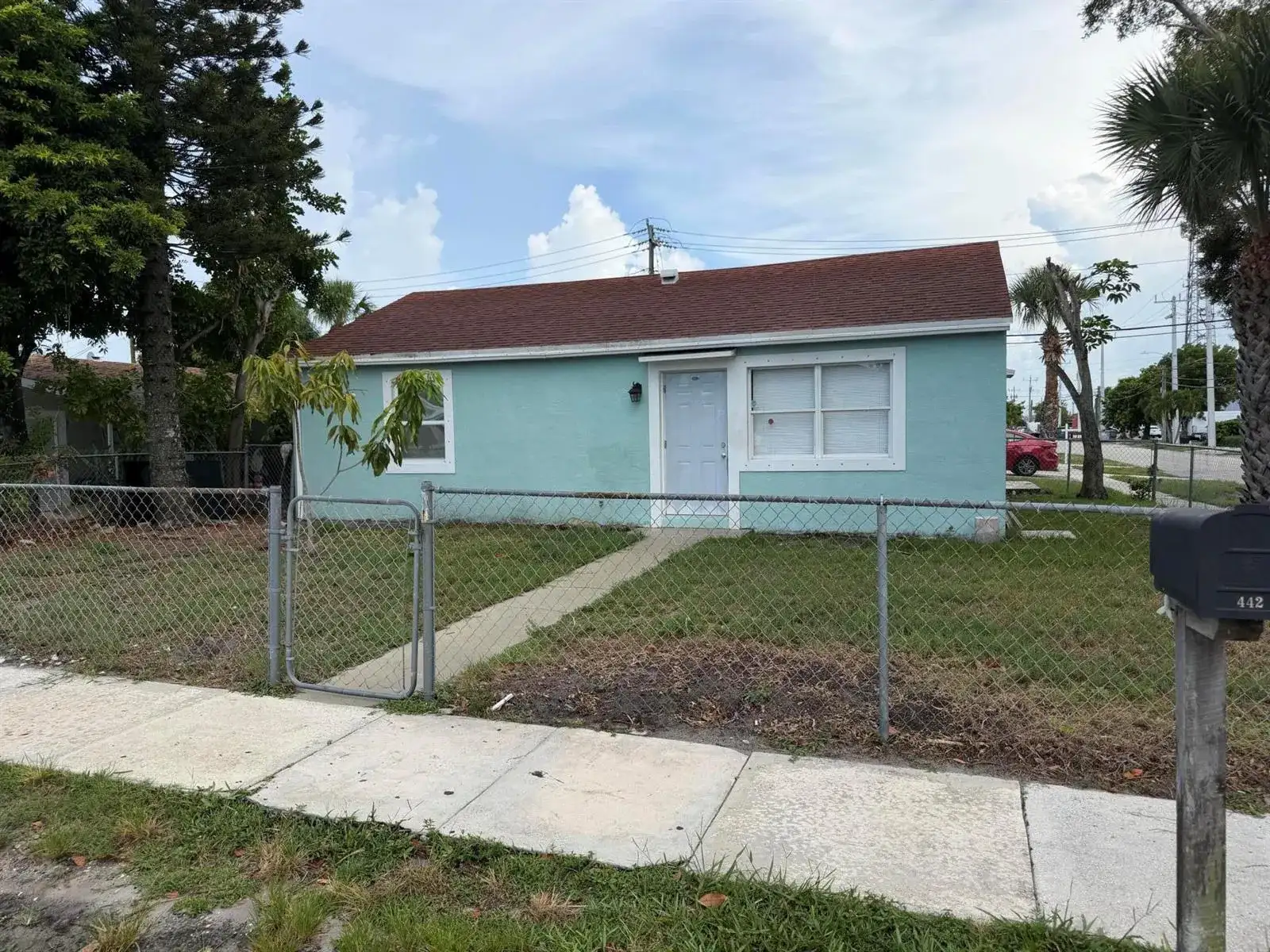 442 Winters Street, West Palm Beach FL 33405 photo 2