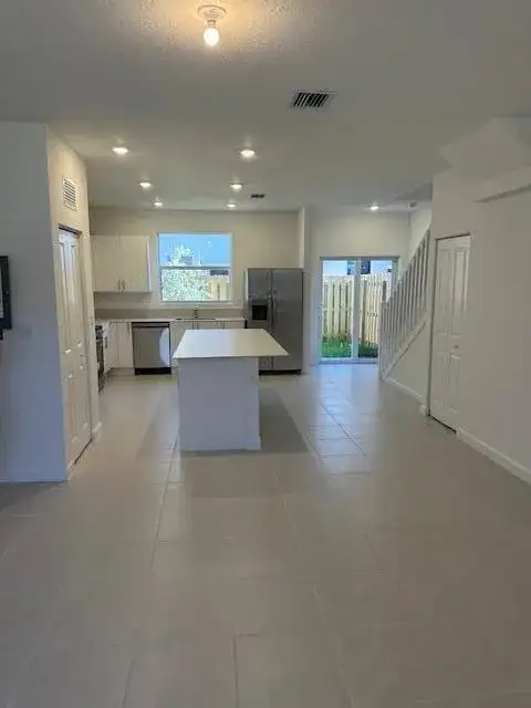 1154 SE 2 Street, Florida City FL 33034 photo 4