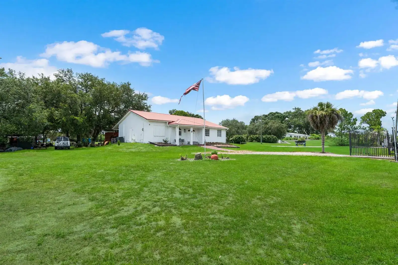 340 S Arboleda Street, Clewiston FL 33440 photo 3