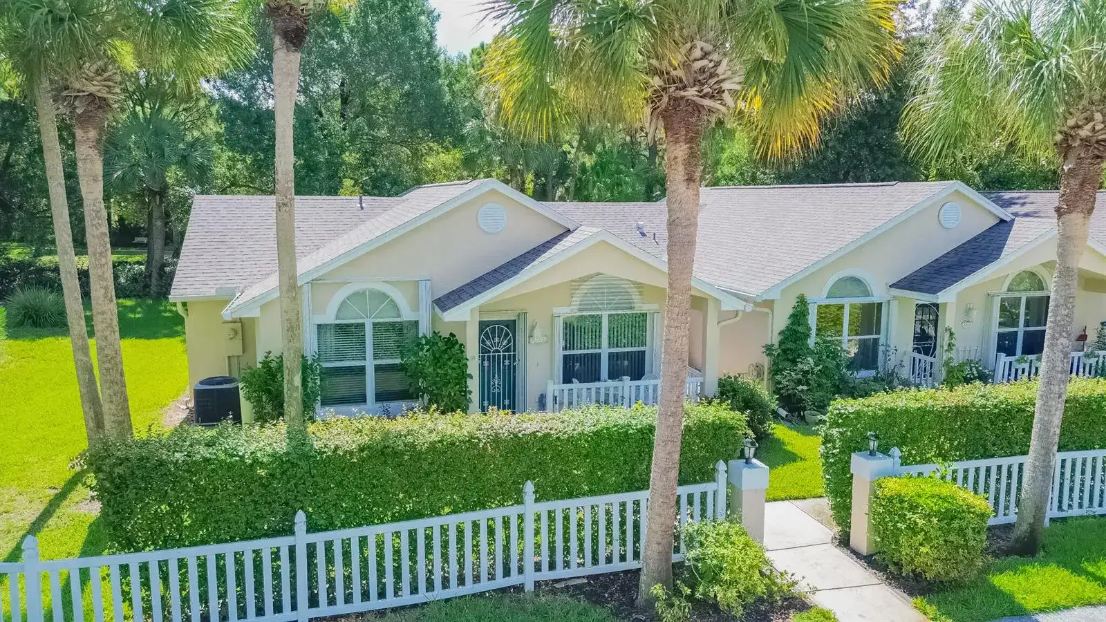 695 NW San Remo Circle, Port St. Lucie FL 34986 photo 2