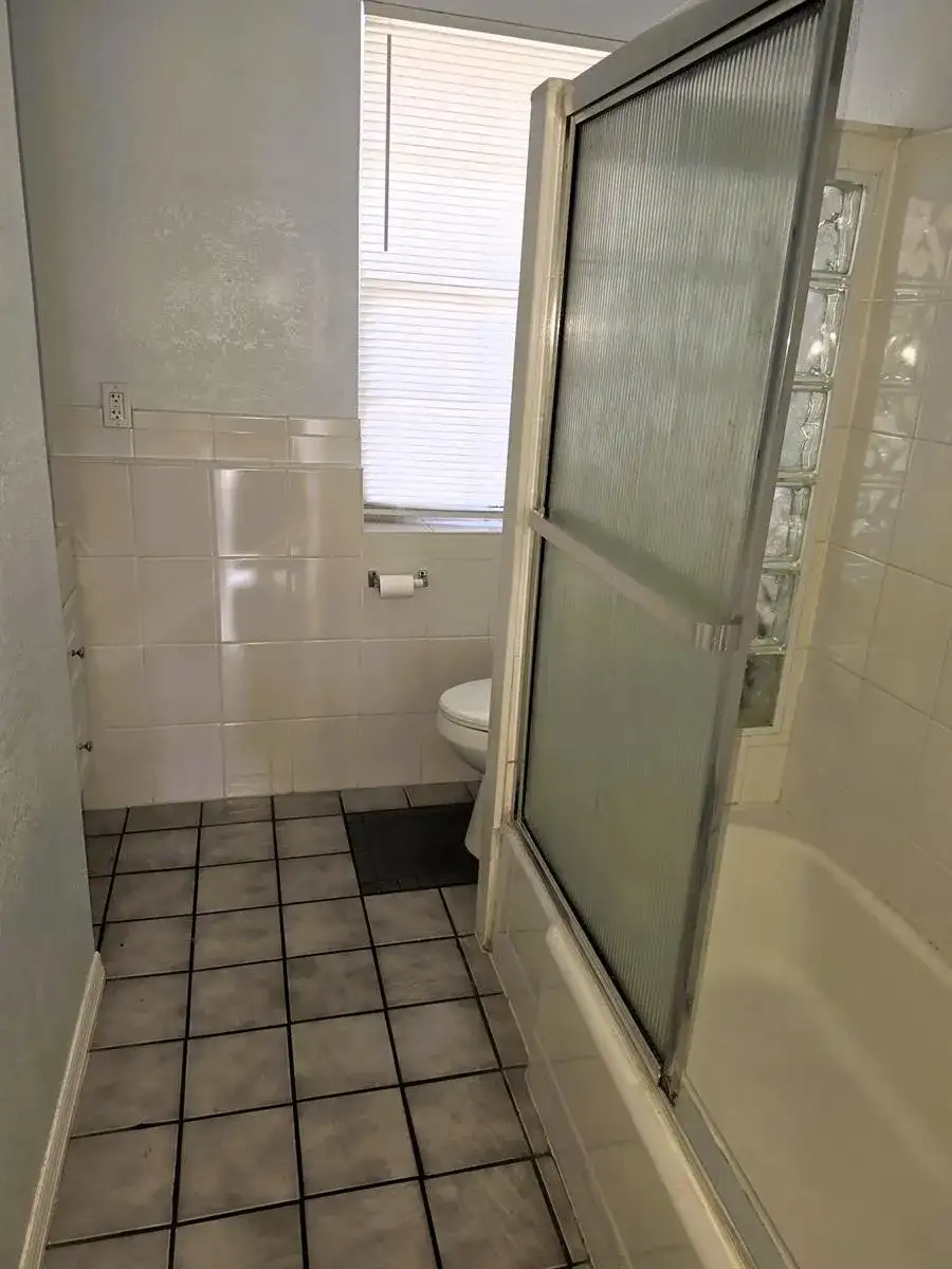 814 Poplar Drive # B, Lake Park FL 33403 photo 3