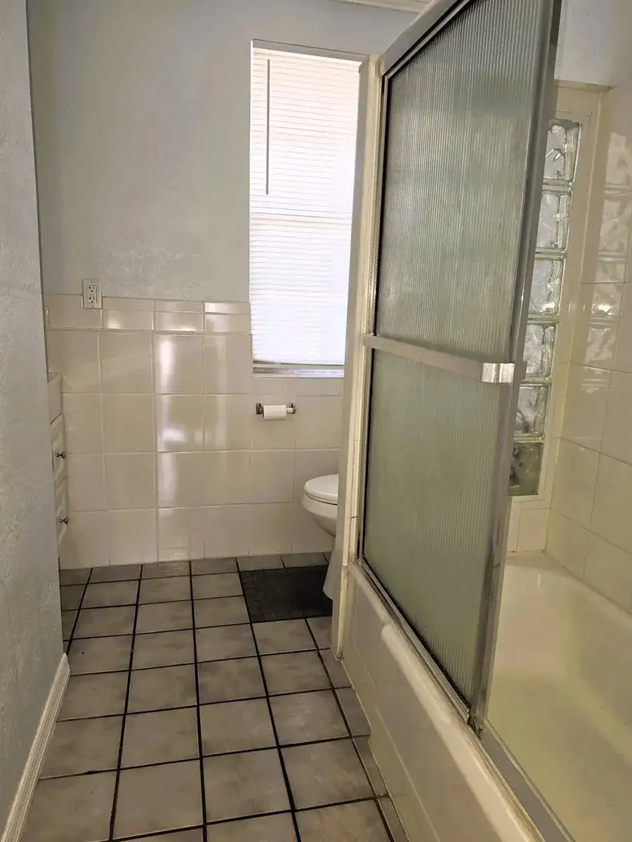 814 Poplar Drive # B, Lake Park FL 33403 photo 4