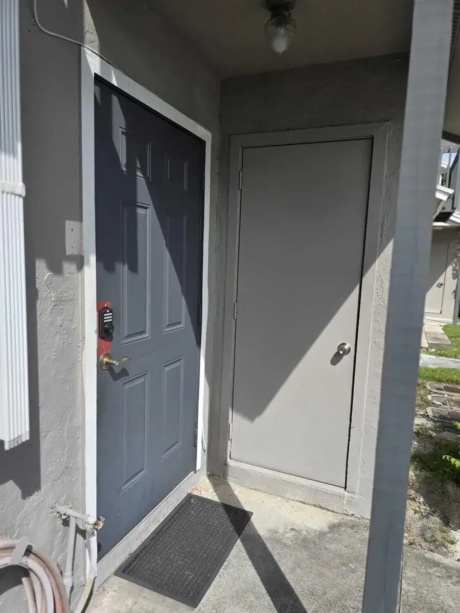5204 Bayside Drive # 5204, FL 33463 photo 2