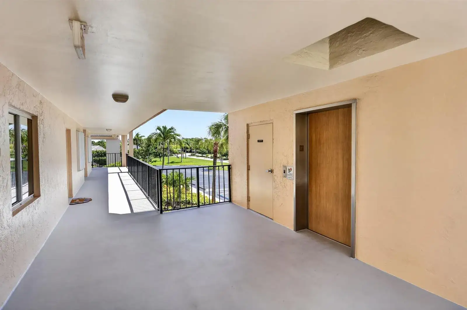 275 Palm Avenue # D, Jupiter FL 33477 photo 2