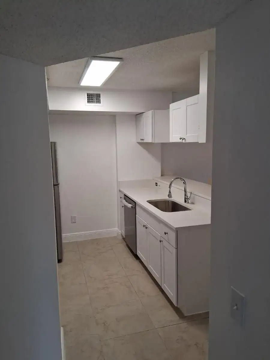 460 S Park Road # 207, Hollywood FL 33021 photo 3