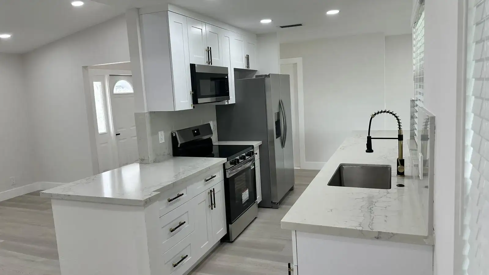 3261 SW 4th Street, Deerfield Beach FL 33442 photo 3