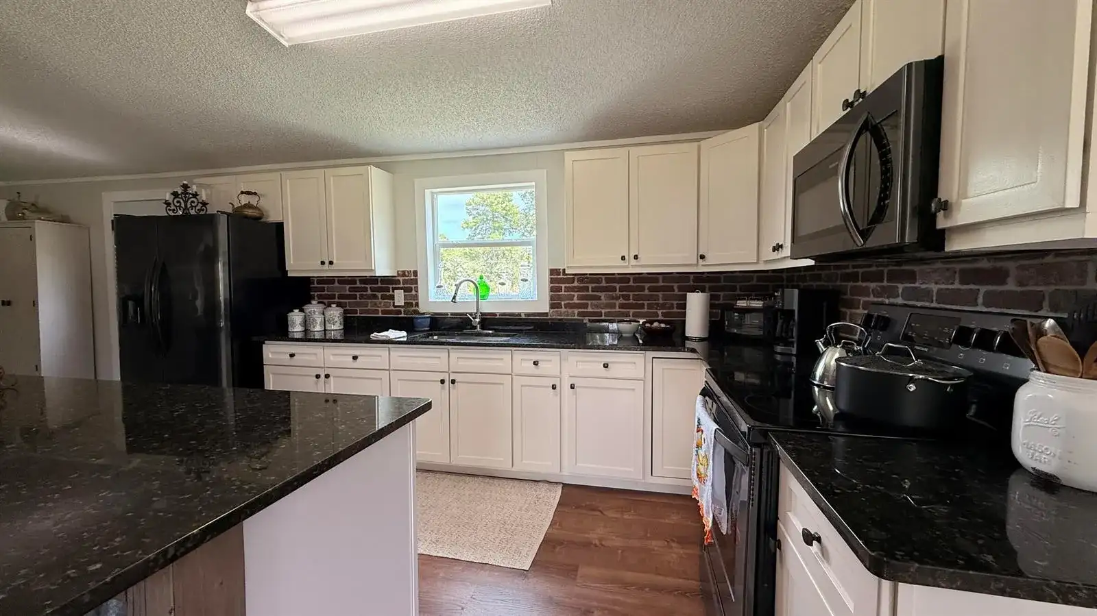 5820 E Tangerine Lane, Okeechobee FL 34972 photo 2