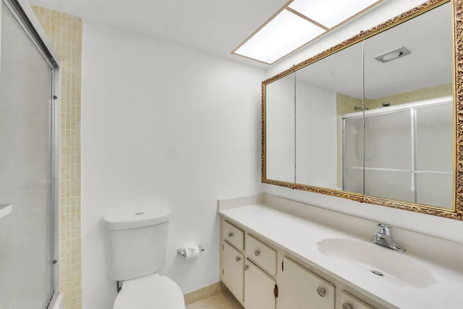 301 Cambridge Road # 202, Hollywood FL 33024 photo 5