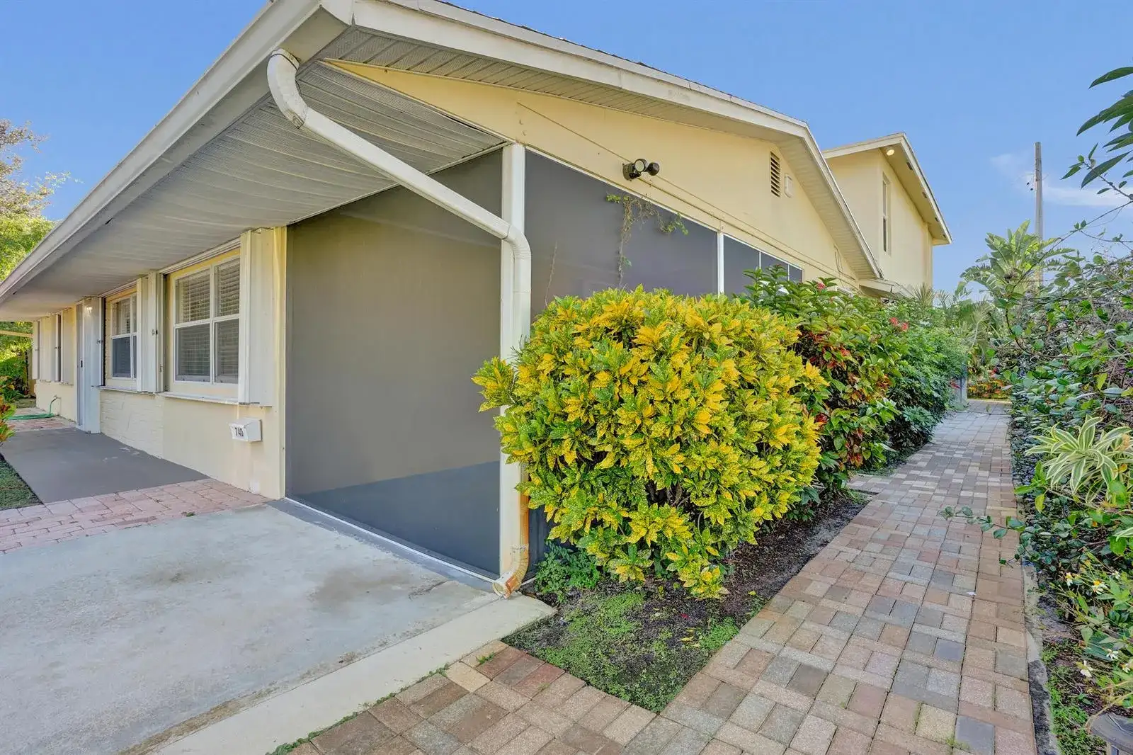 740 Buttonwood Road, North Palm Beach FL 33408 photo 2