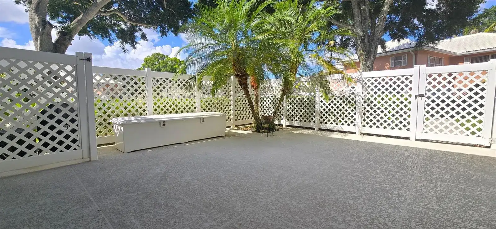 1919 Hartford Court, West Palm Beach FL 33409 photo 3