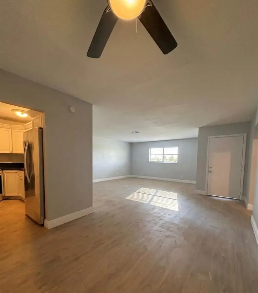 5861 NW 16th Place # 312, Sunrise FL 33313 photo 2