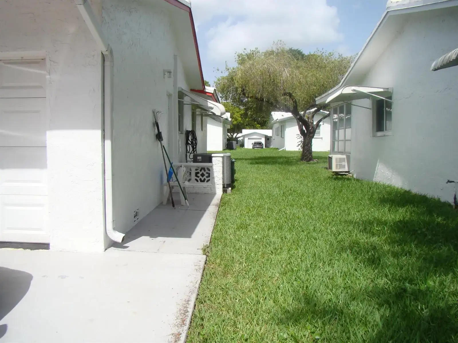 1611 NW 82nd Terrace, Plantation FL 33322 photo 3