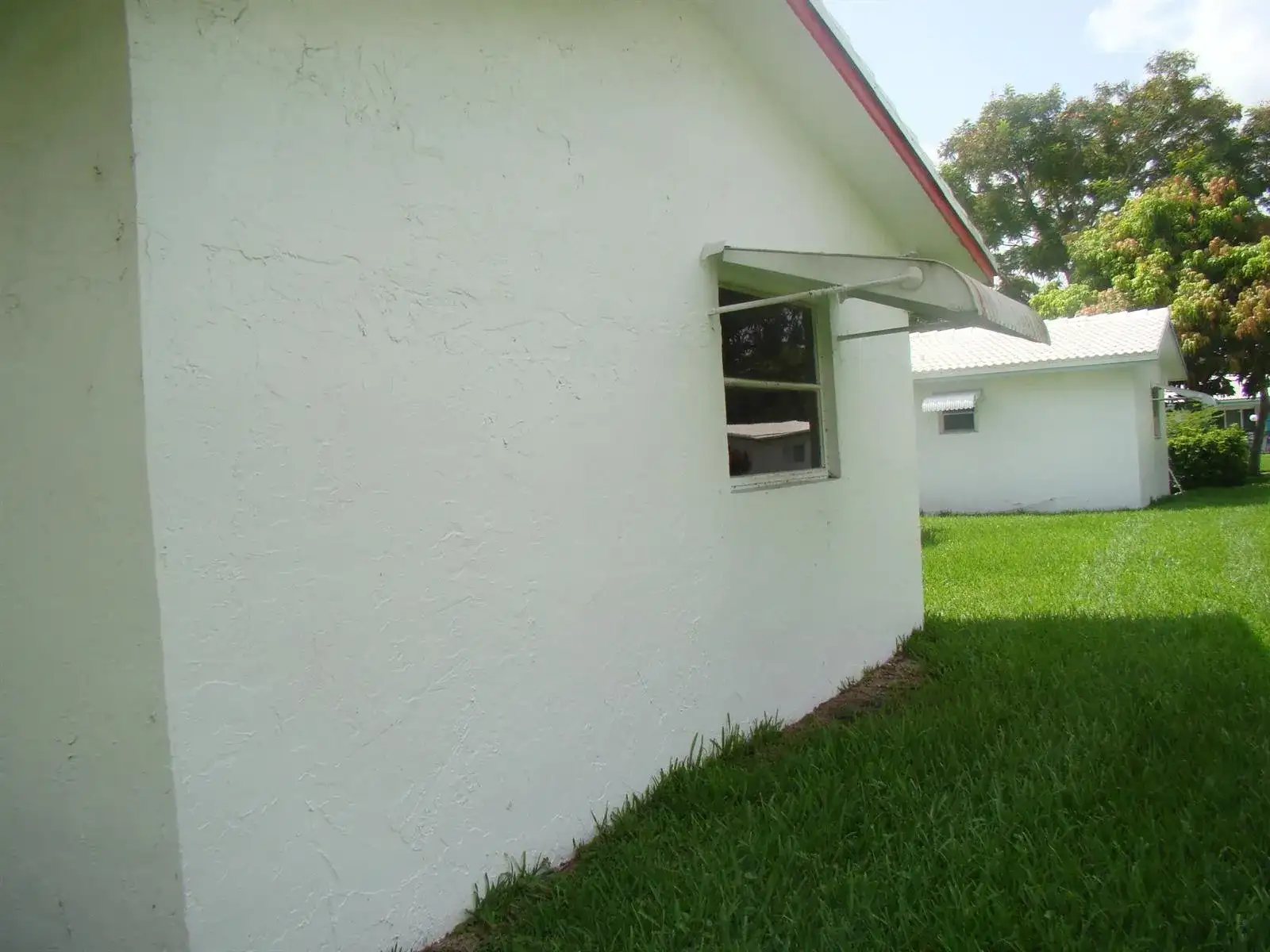 1611 NW 82nd Terrace, Plantation FL 33322 photo 4