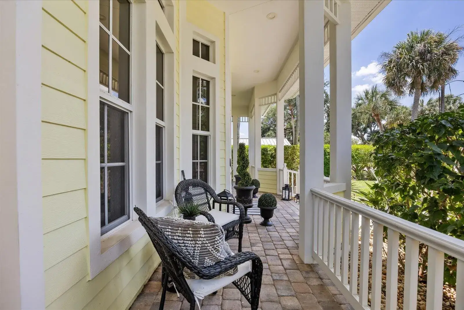 851 SW Pine Tree Lane, Palm City FL 34990 photo 3