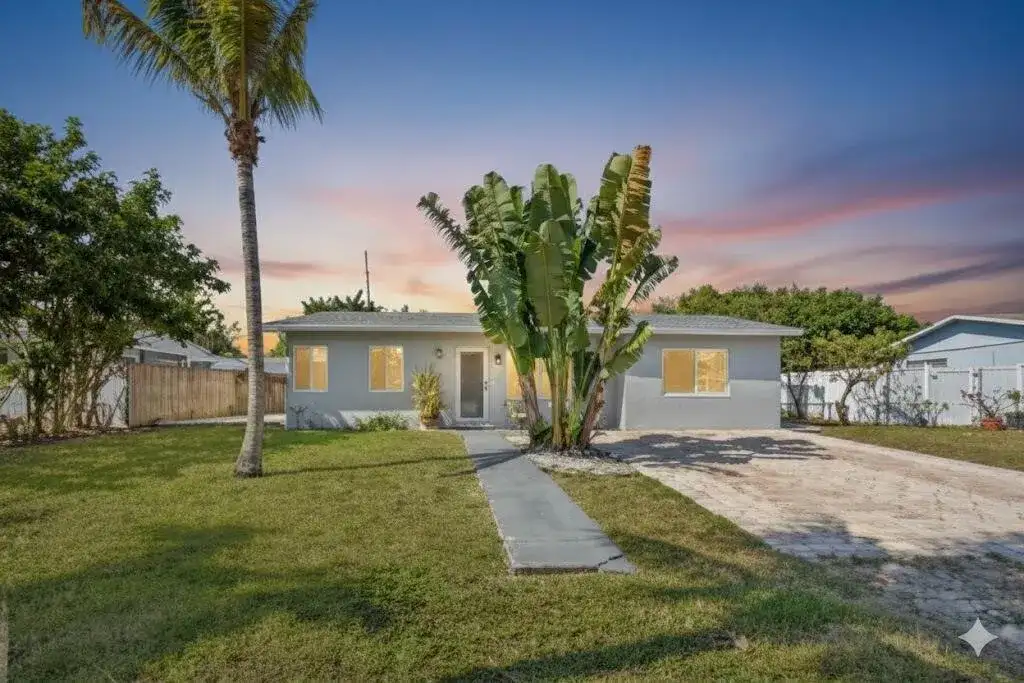 2811 NE 9th Terrace, Pompano Beach FL 33064 photo 2