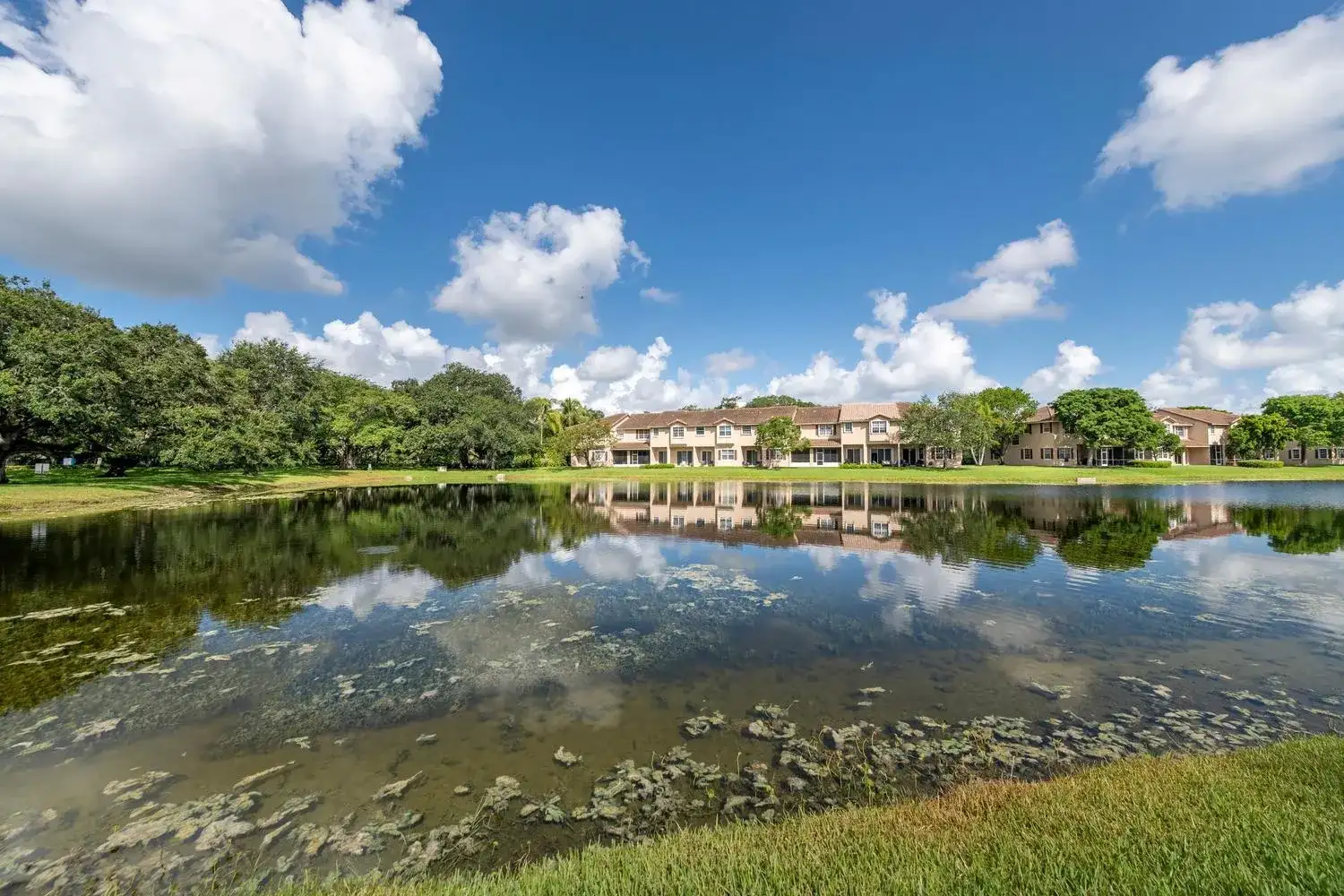3501 Lakeside Drive, Davie FL 33328 photo 3