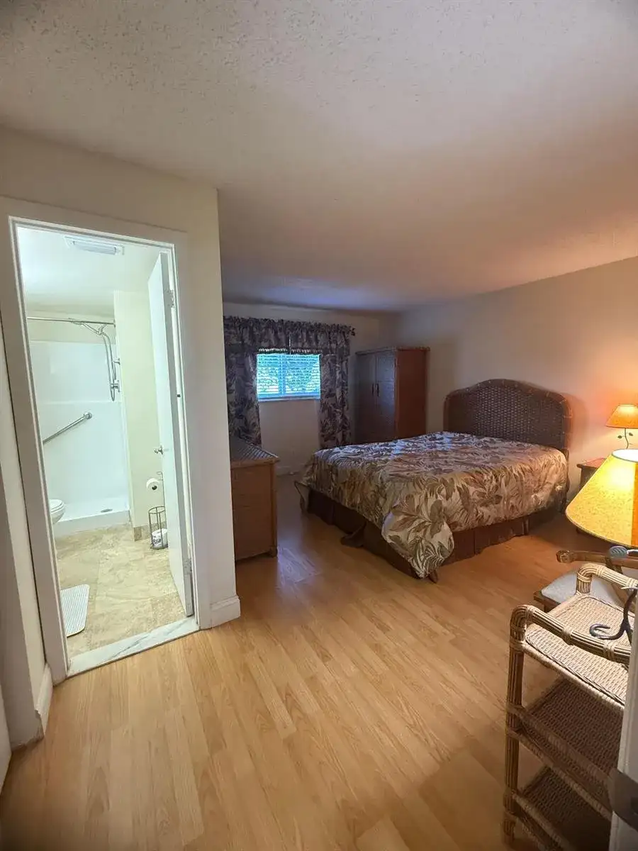 2601 NE 3rd Court # 202, Boynton Beach FL 33435 photo 5
