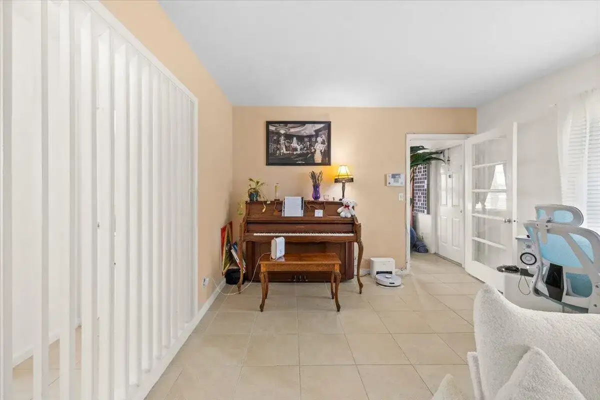 327 S Ocean Breeze # 1, Lake Worth FL 33460 photo 5