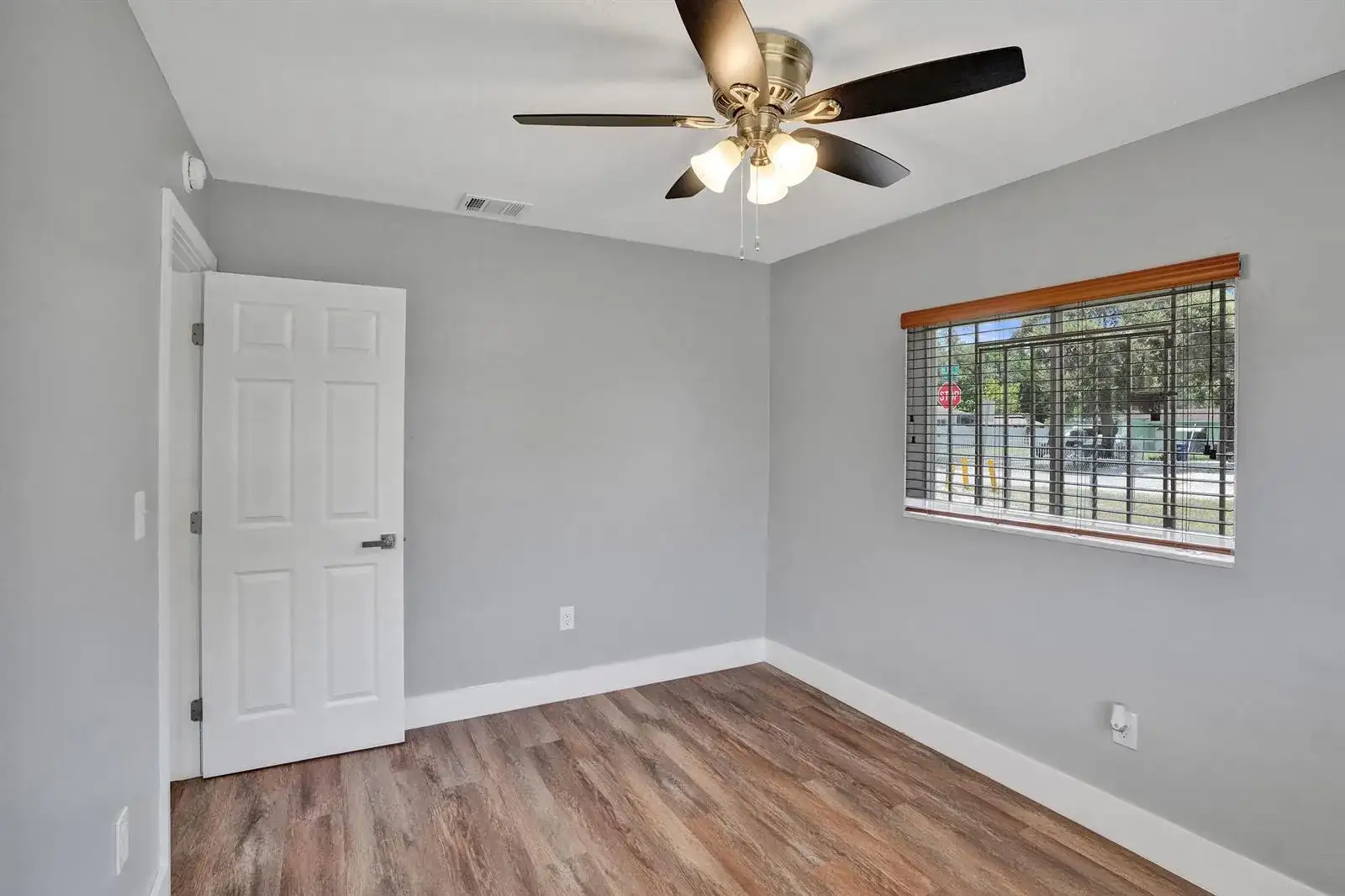 2147 NW 100th Street, Miami FL 33147 photo 5