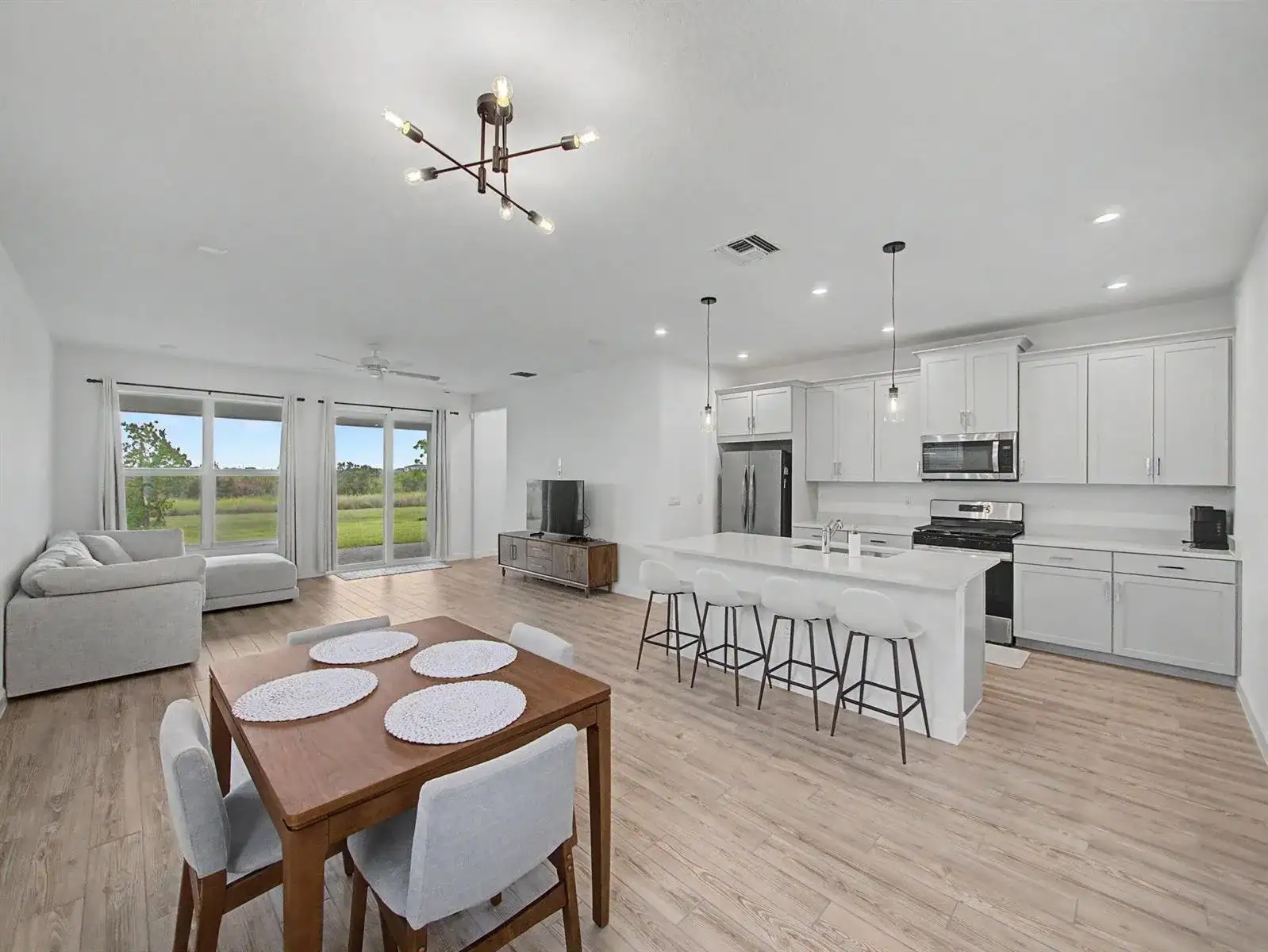 9140 SW Remy Lane, Port St. Lucie FL 34987 photo 2