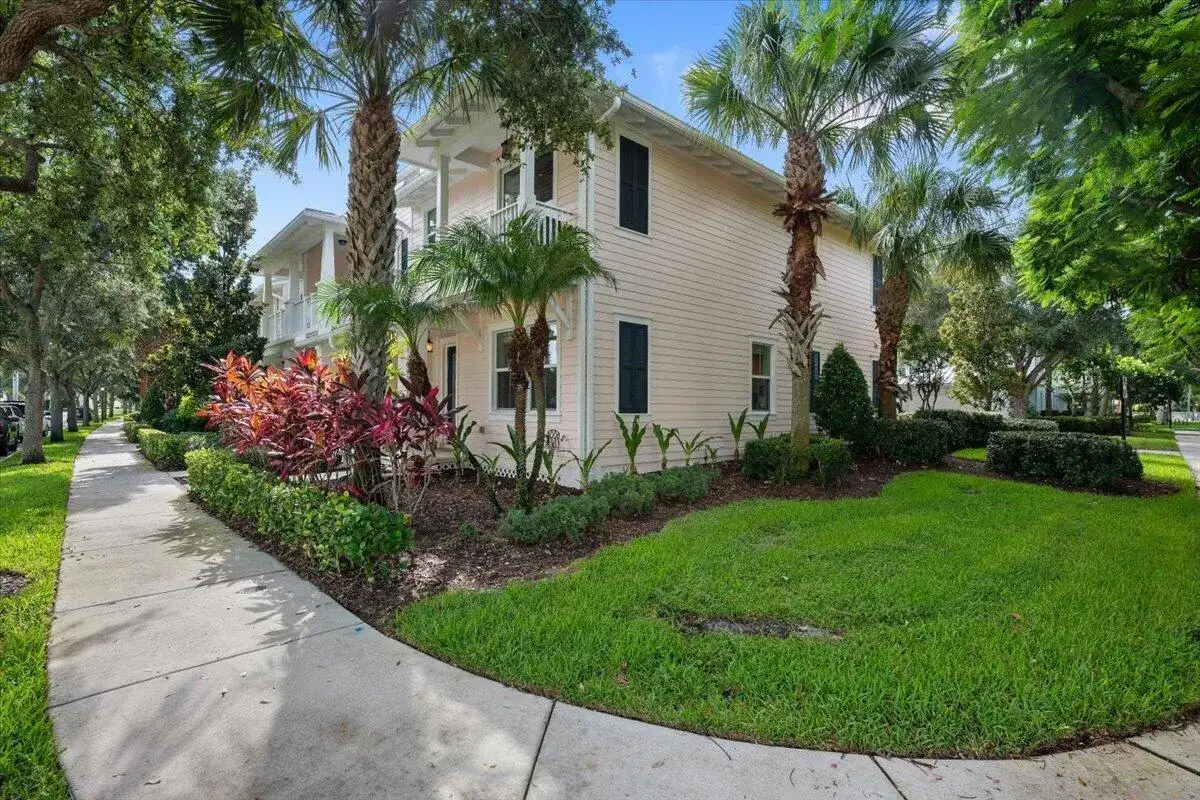 1346 S Jeaga Drive, Jupiter FL 33458 photo 2